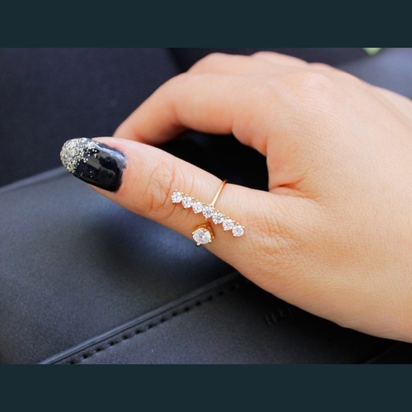 🆕 EMMA Adjustable Crystal Ring - Picture 7 of 8